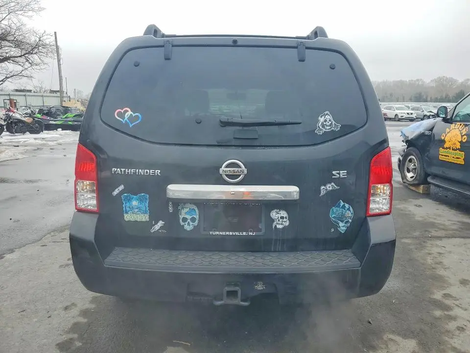 2010 NISSAN PATHFINDER S  