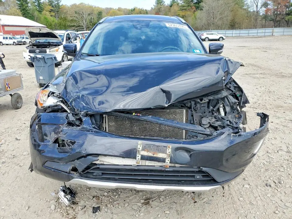 2014 VOLVO XC60 T6  