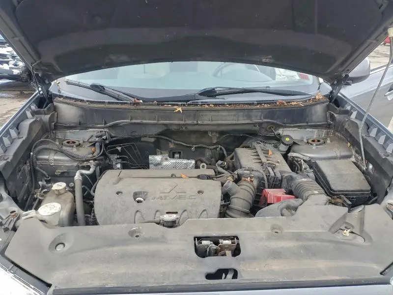 2014 MITSUBISHI OUTLANDER SPORT SE  