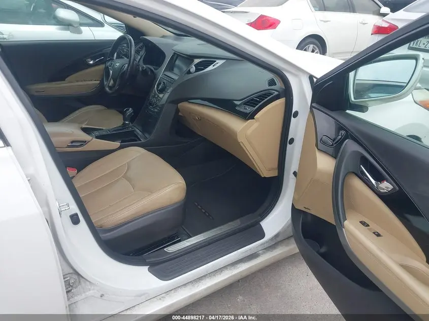 2013 HYUNDAI AZERA  