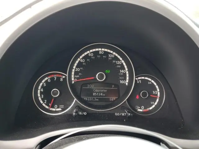 2016 VOLKSWAGEN BEETLE SE