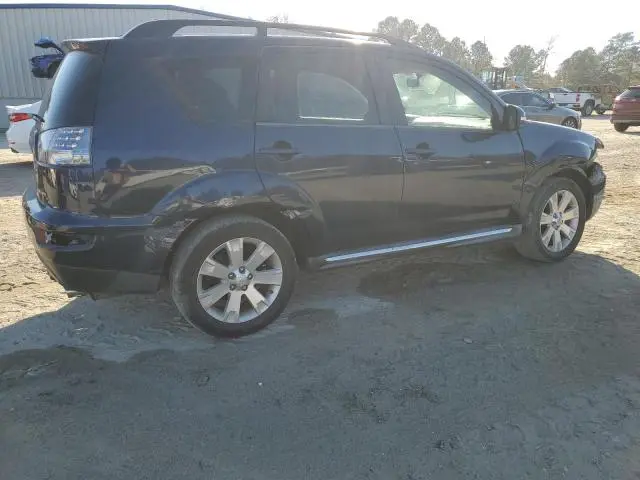 2011 MITSUBISHI OUTLANDER SE  