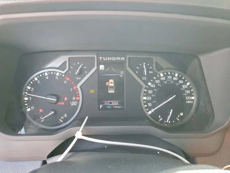 2024 TOYOTA TUNDRA CREWMAX SR  