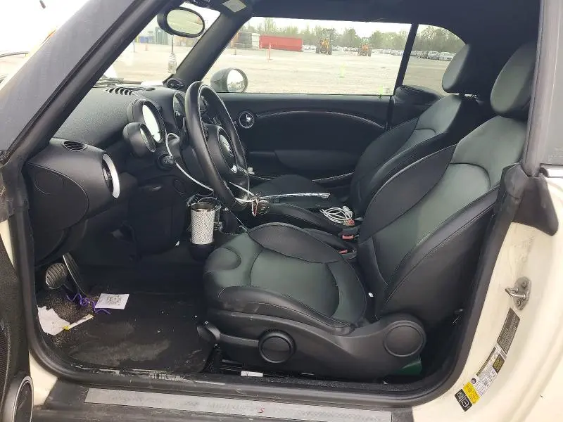 2015 MINI COOPER S  