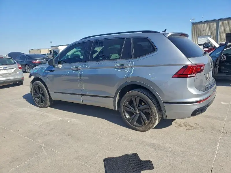2024 VOLKSWAGEN TIGUAN SE R-LINE BLACK  