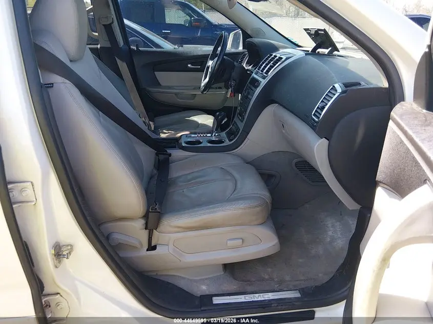 2010 GMC ACADIA SLT-1