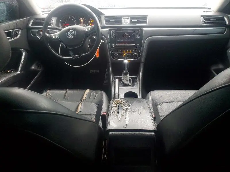 2017 VOLKSWAGEN PASSAT R-LINE  