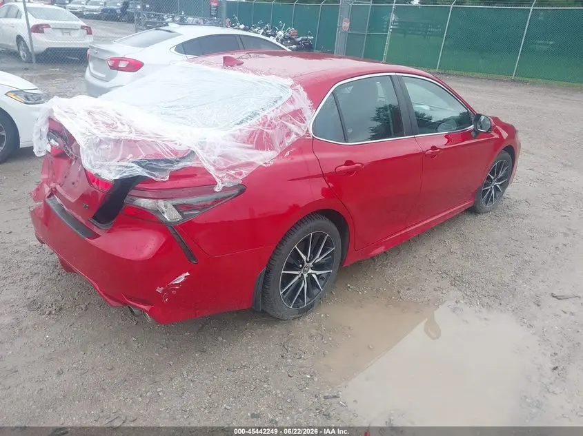 2022 TOYOTA CAMRY SE