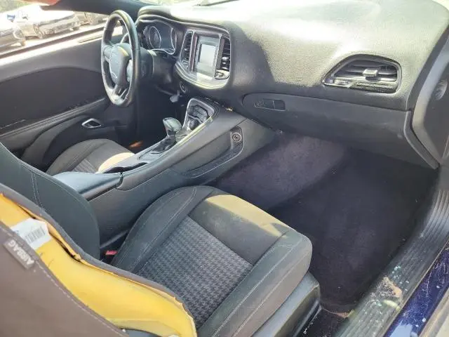 2017 DODGE CHALLENGER SXT