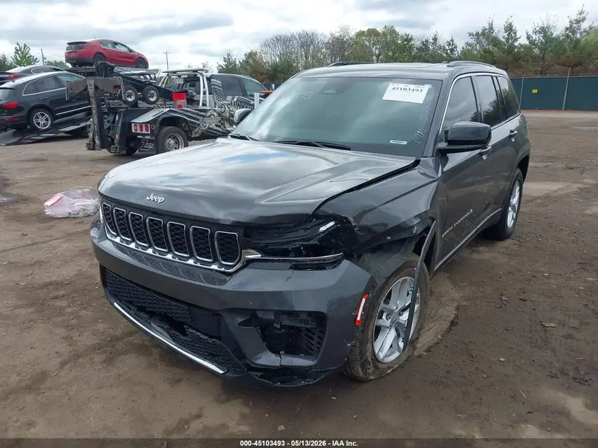 2024 JEEP GRAND CHEROKEE LAREDO X 4X4