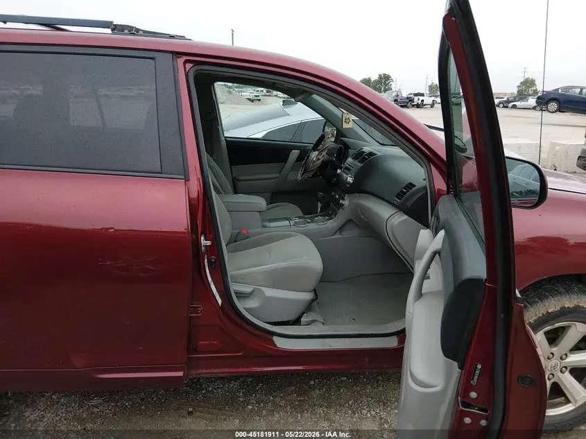 2010 TOYOTA HIGHLANDER BASE V6