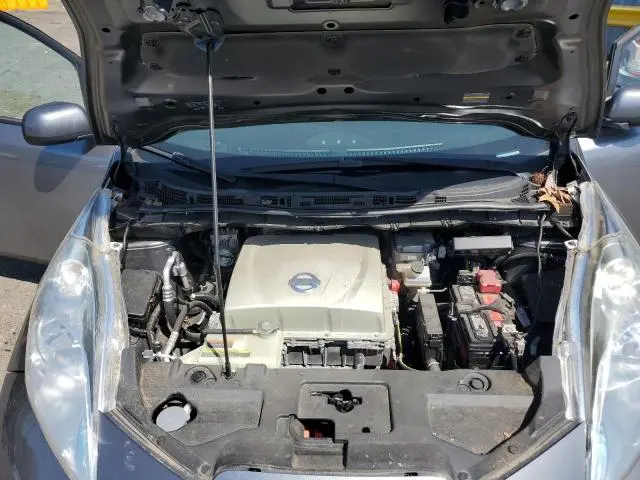 2015 NISSAN LEAF S  