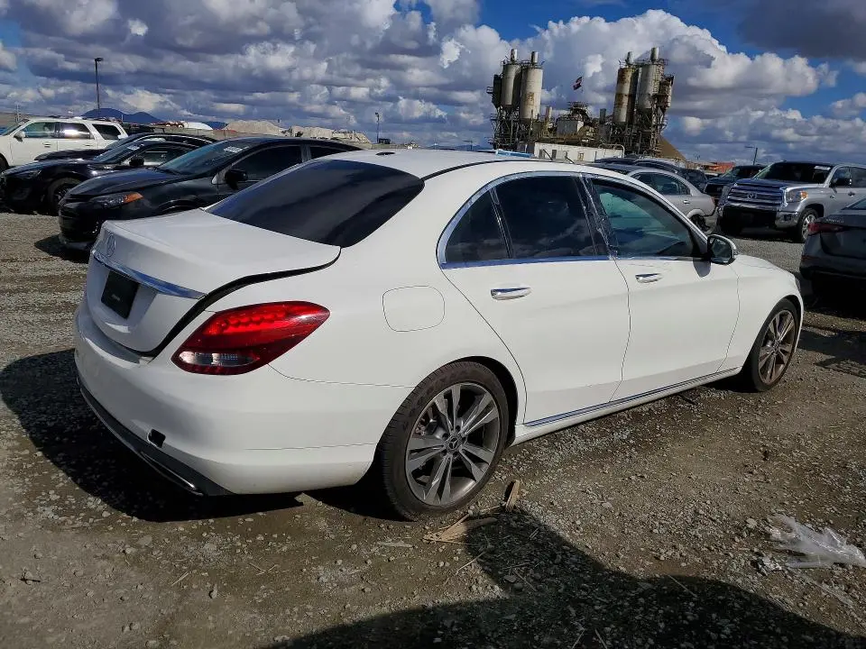 2018 MERCEDES-BENZ C 300  