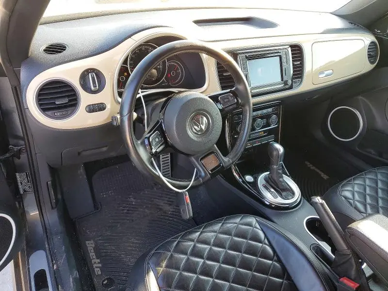 2019 VOLKSWAGEN BEETLE S  