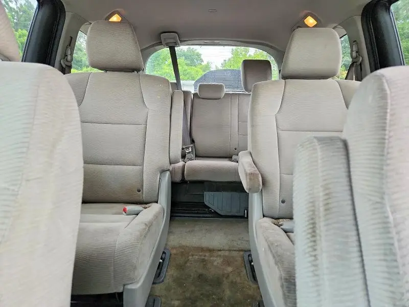 2011 HONDA ODYSSEY LX  