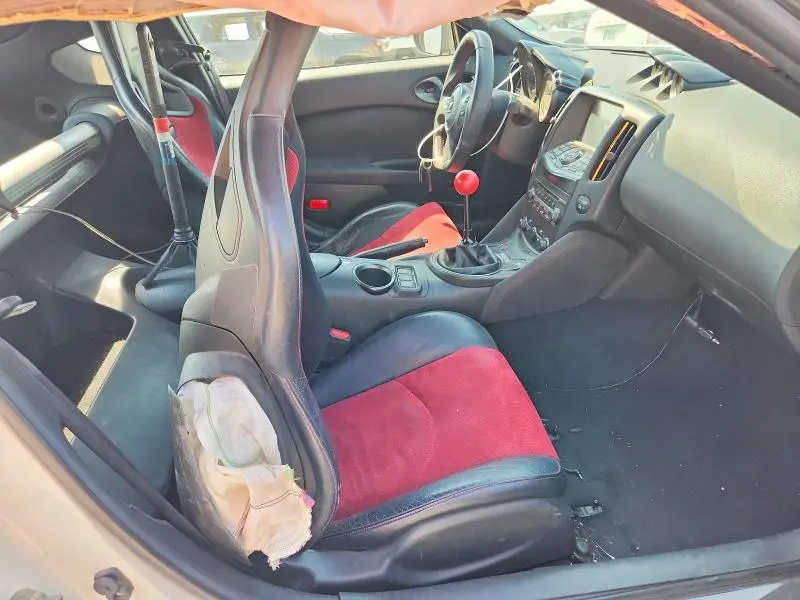 2017 NISSAN 370Z NISMO TECH  
