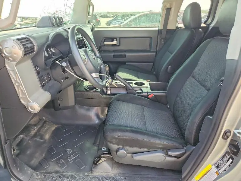 2012 TOYOTA FJ CRUISER BASE  