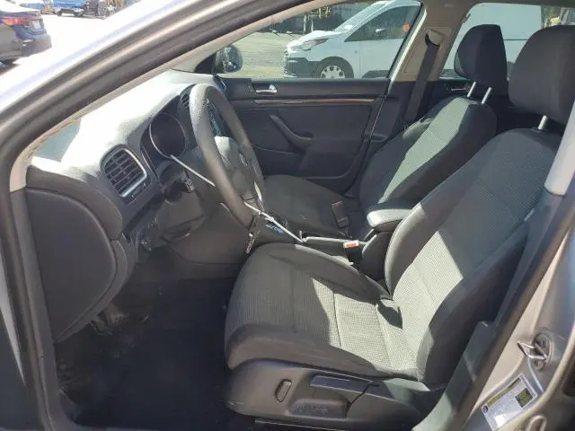 2010 VOLKSWAGEN JETTA S  