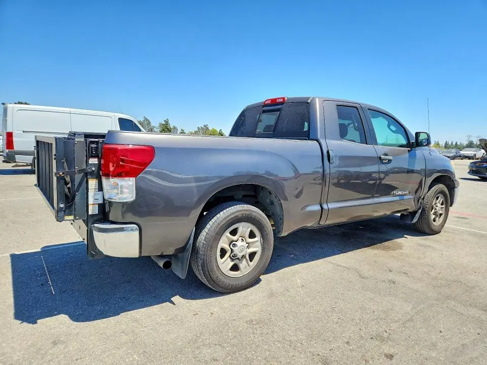 2012 TOYOTA TUNDRA DOUBLE CAB SR5  