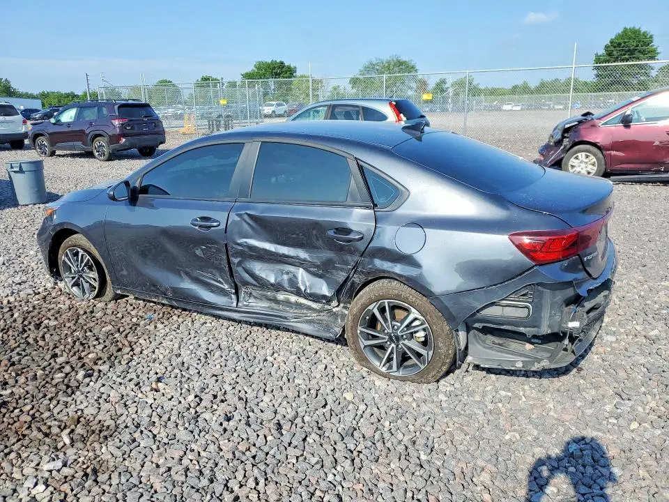 2024 KIA FORTE LXS  