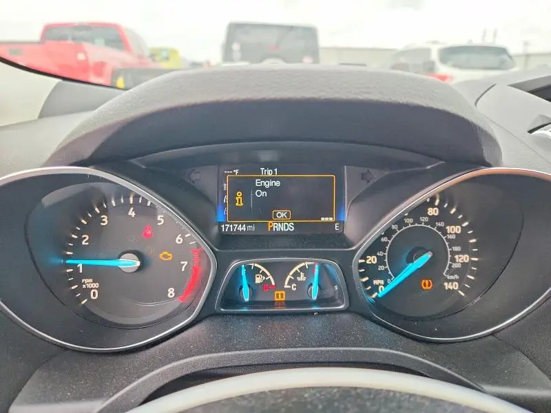 2017 FORD ESCAPE SE  