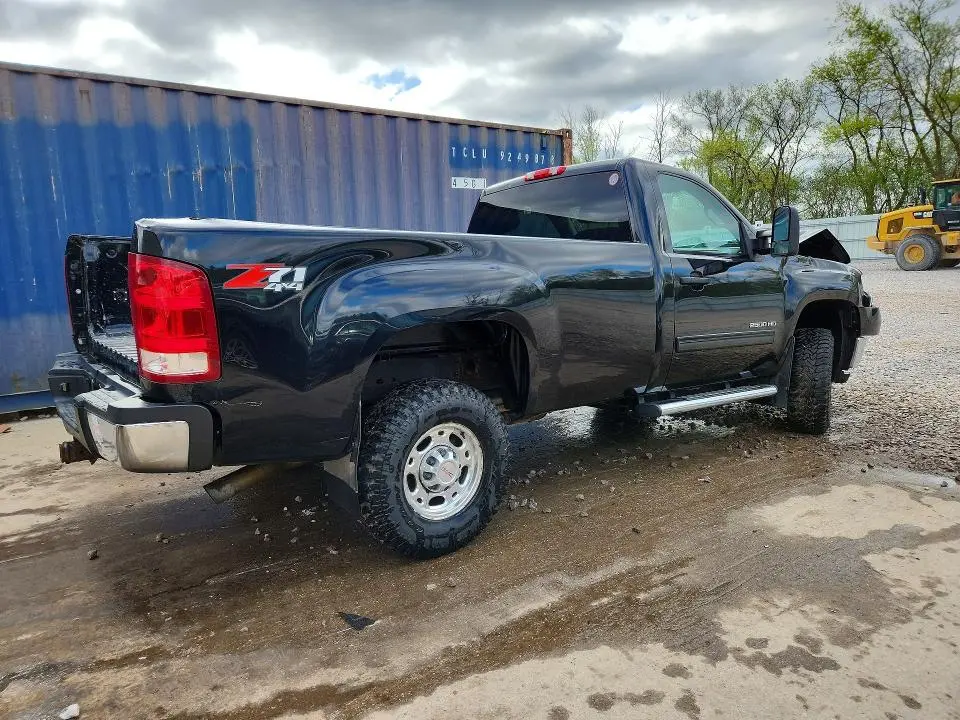 2010 GMC SIERRA K2500 SLE  
