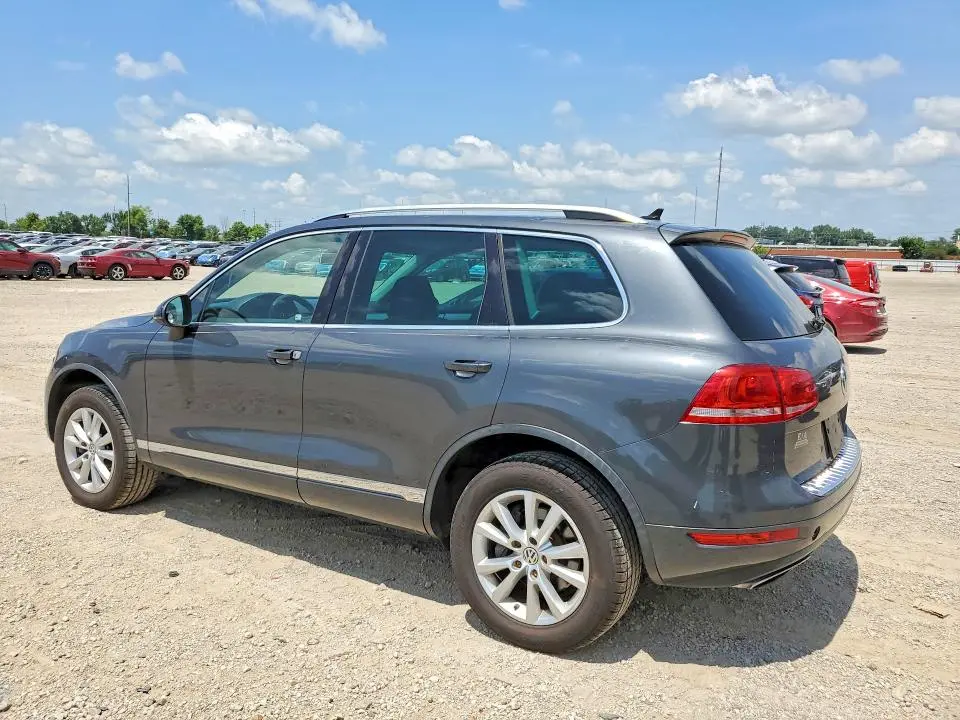 2014 VOLKSWAGEN TOUAREG V6  