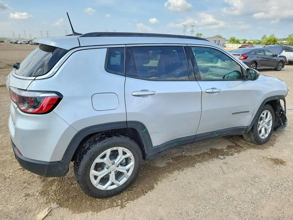 2024 JEEP COMPASS LATITUDE  