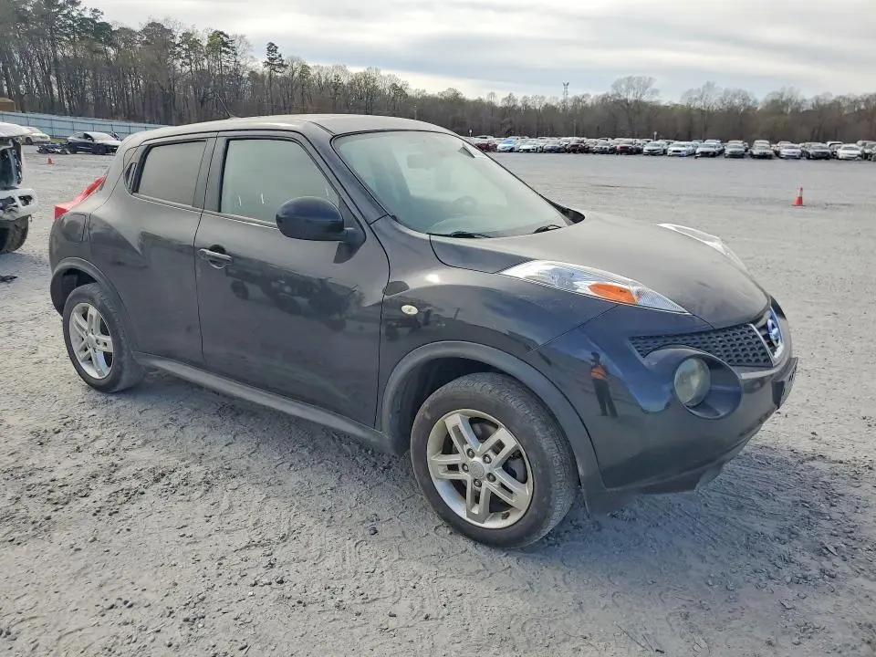 2012 NISSAN JUKE S  