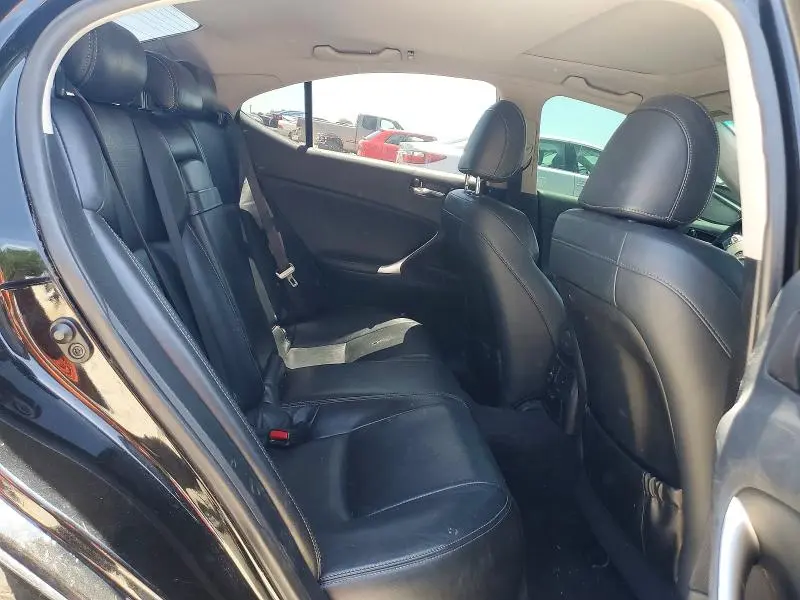 2011 LEXUS IS 250  