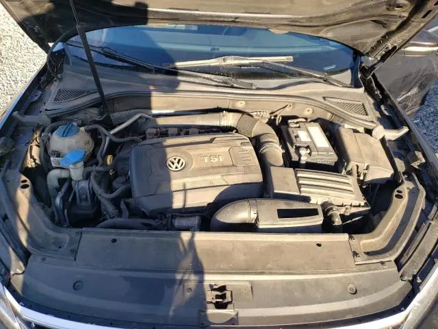 2017 VOLKSWAGEN PASSAT SE  