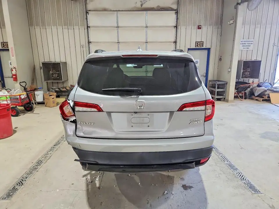 2022 HONDA PILOT SE  