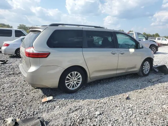 2015 TOYOTA SIENNA XLE