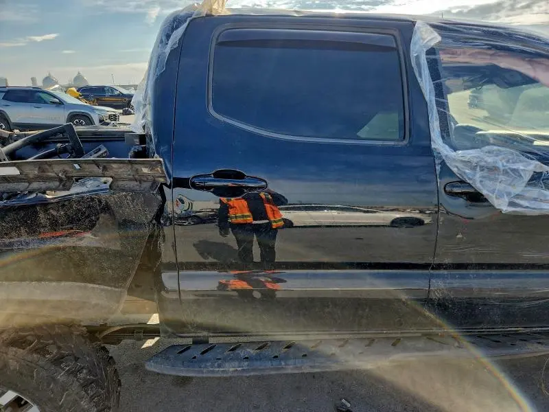 2017 TOYOTA TACOMA DOUBLE CAB  