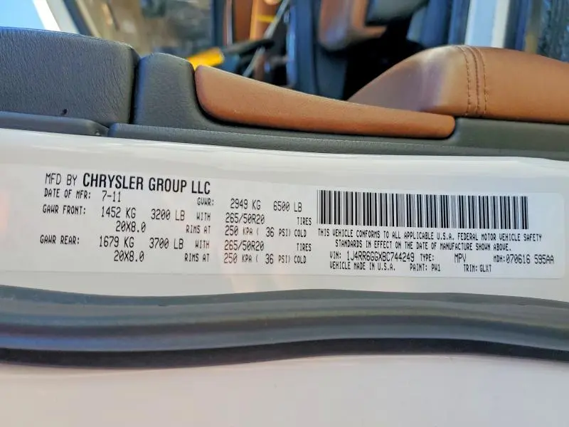 2011 JEEP GRAND CHEROKEE OVERLAND  