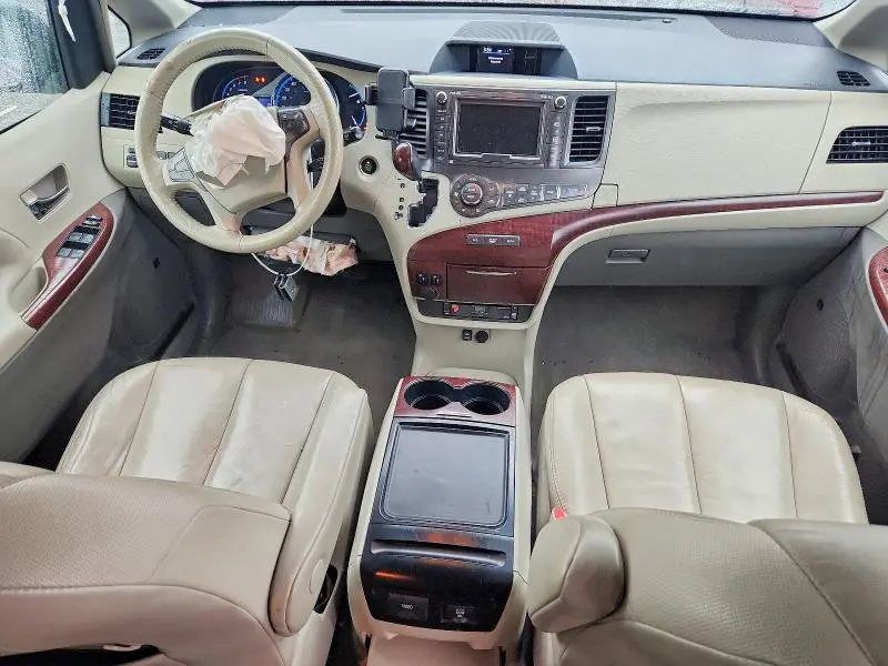 2012 TOYOTA SIENNA XLE 8-PASSENGER  
