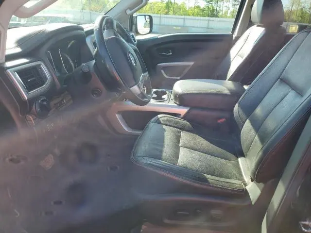 2019 NISSAN TITAN SV