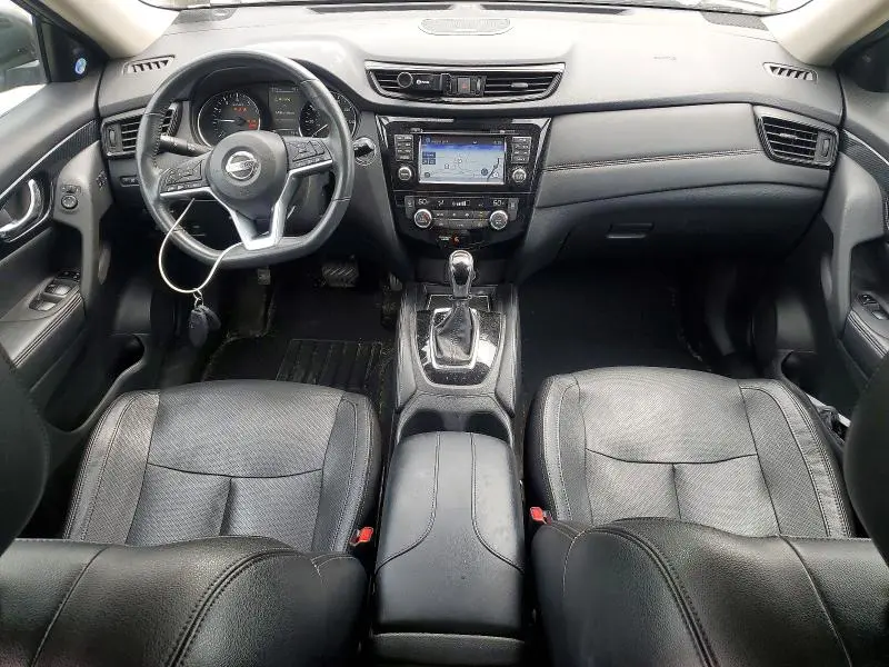 2017 NISSAN ROGUE SL  