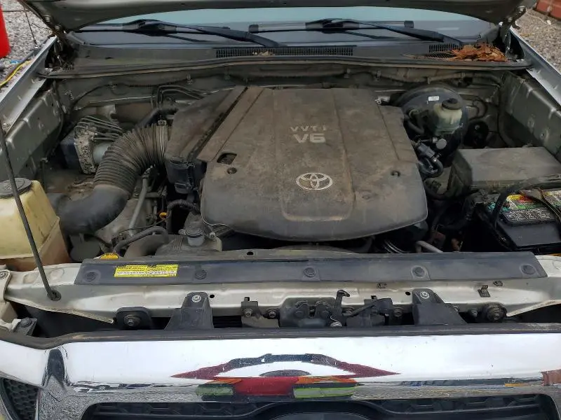 2011 TOYOTA TACOMA V6  