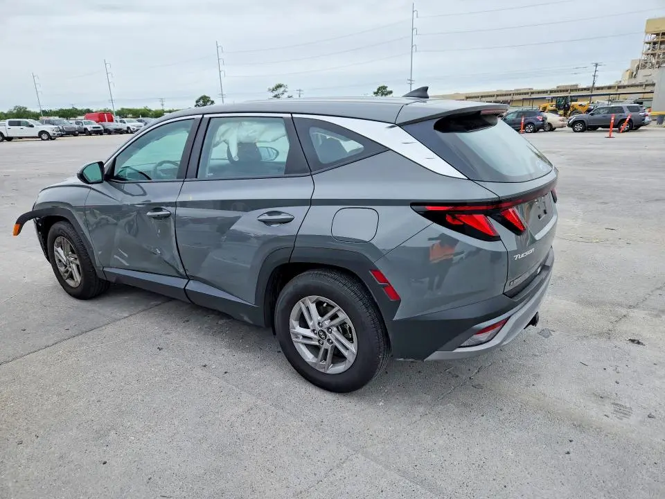 2025 HYUNDAI TUCSON SE  
