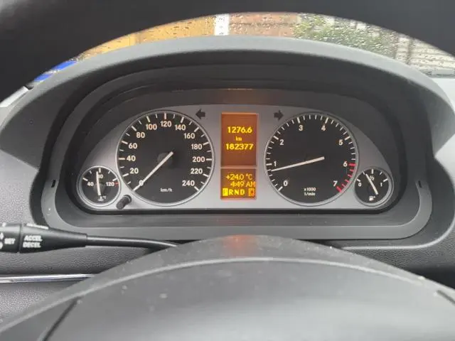 2011 MERCEDES-BENZ B200 T  