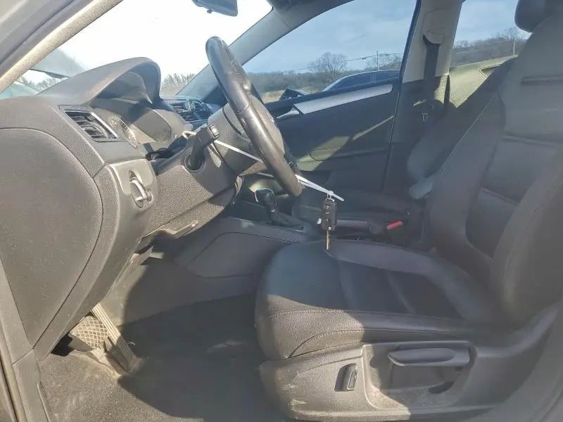 2013 VOLKSWAGEN JETTA SE  