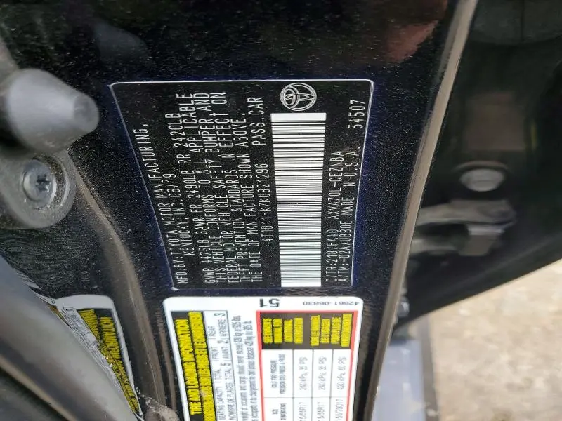 2019 TOYOTA CAMRY LE  
