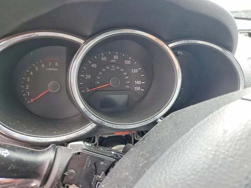 2013 KIA SORENTO LX  