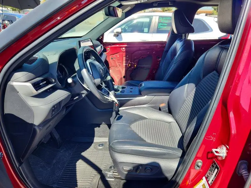 2023 TOYOTA HIGHLANDER XSE  