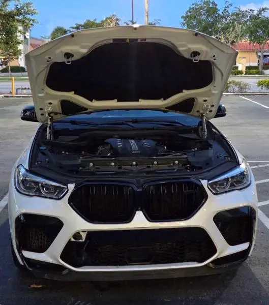 2020 BMW X6 M  
