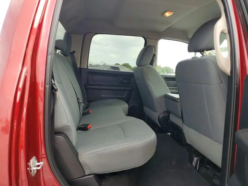 2015 RAM 1500 ST  
