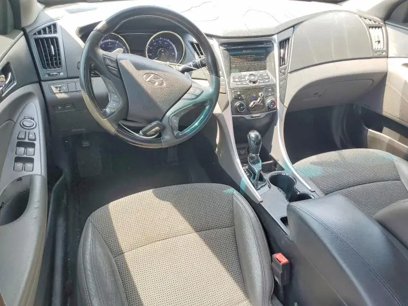 2011 HYUNDAI SONATA SE  
