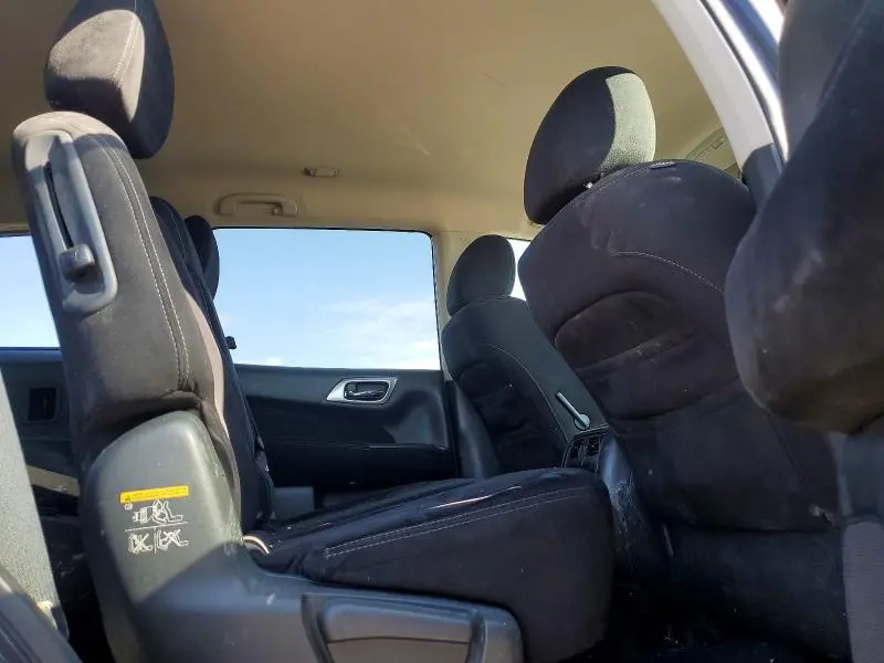2013 NISSAN PATHFINDER S  