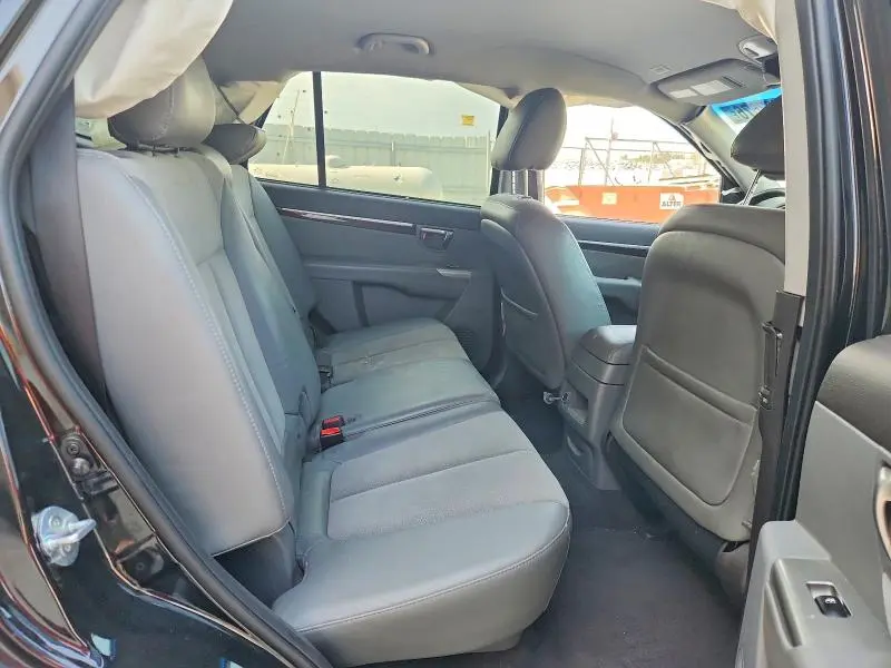 2012 HYUNDAI SANTA FE SE  